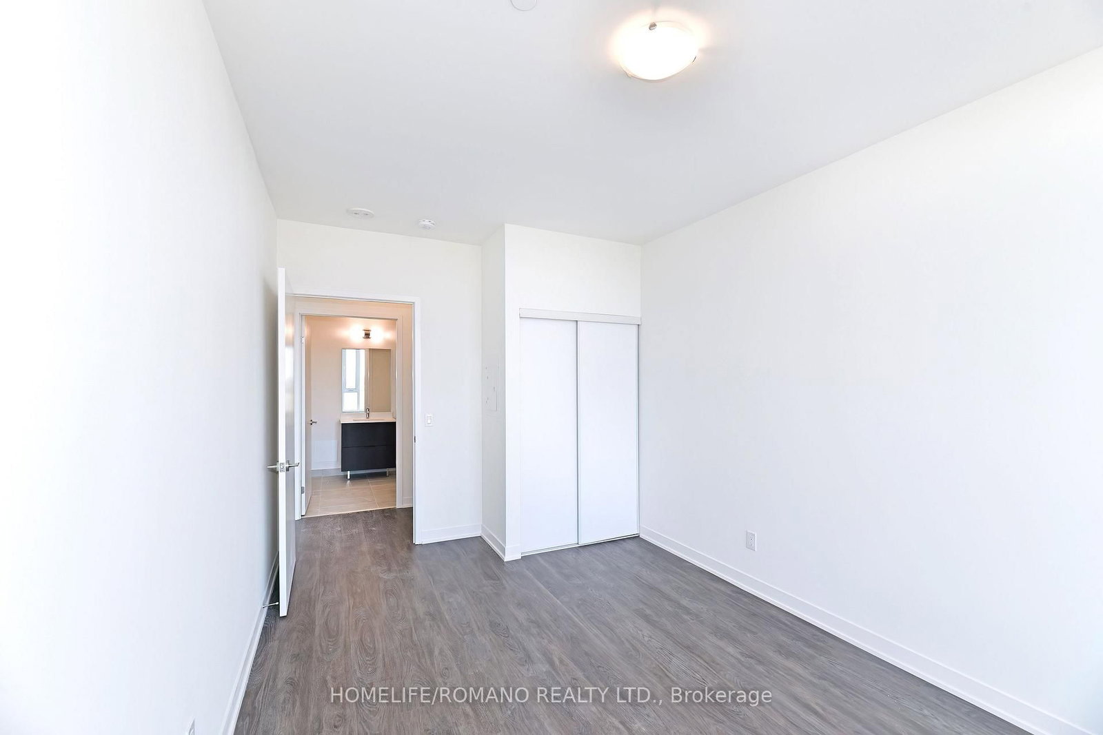 6 David Eyer Road, Unit 806 - Photo 10