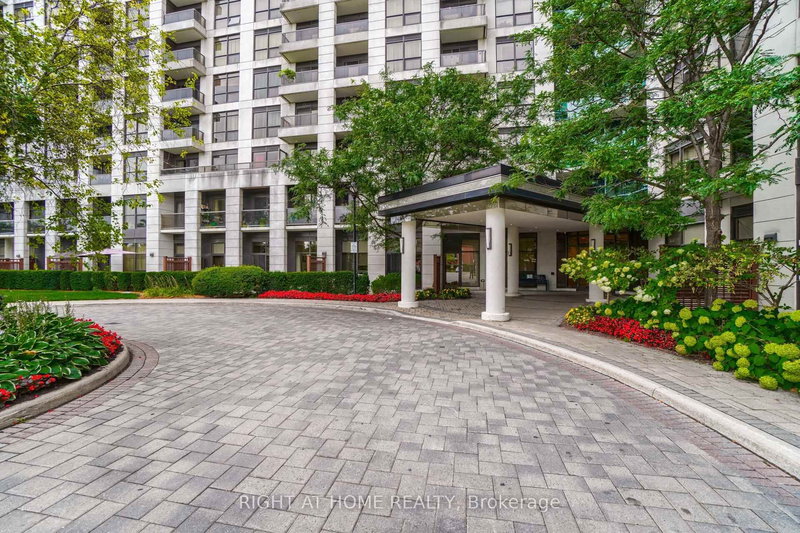 211 - 18 Harding Blvd, Richmond Hill, L4C 0T3 | Image 3