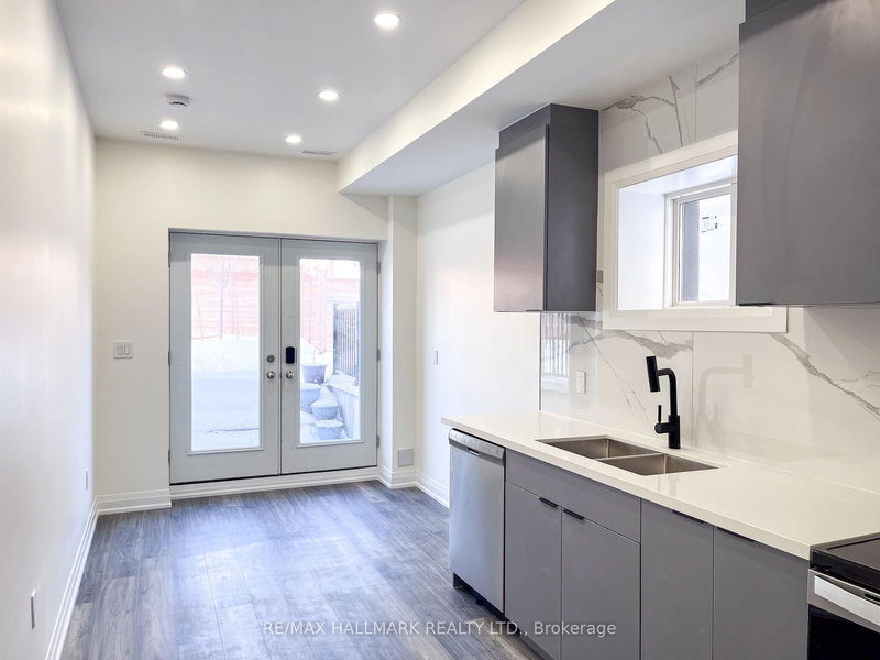 Lower Level - 22 Direzze Crt, Richmond Hill, L4C 7V8 | Image 3