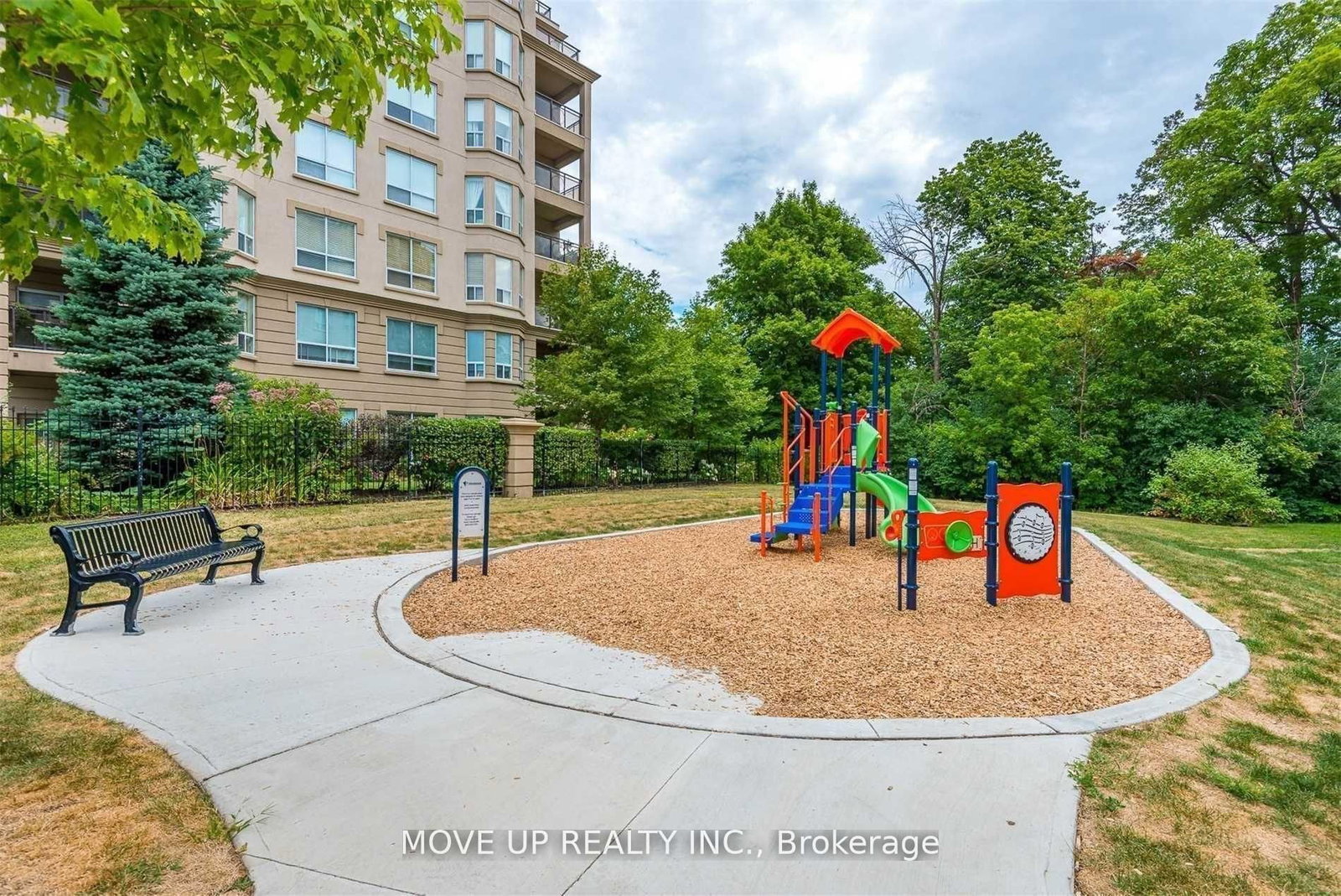 8 Maison Parc Court, Unit 413 - Photo 13