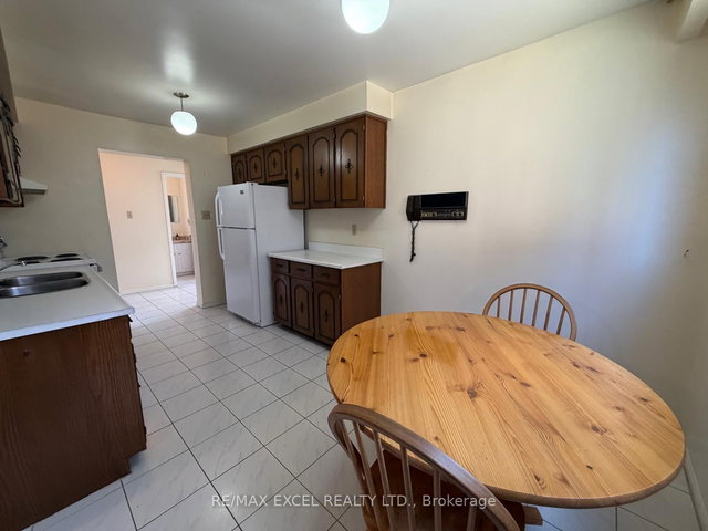 94 Pepperell Crescent