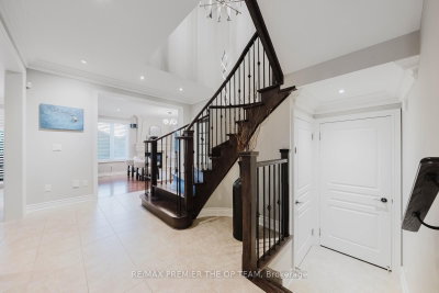 226 Via Borghese Street • Vaughan, ON photo 8