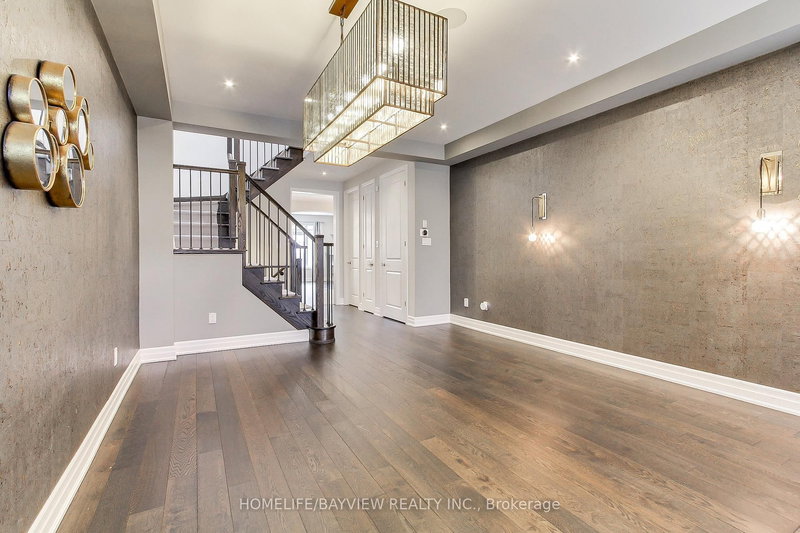 23 Claudview St, King, L7B 0C6 | Image 3