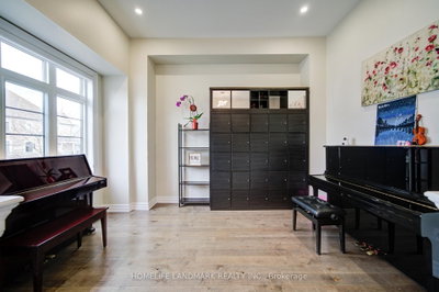 43 Mike Boshevski Court — photo 5