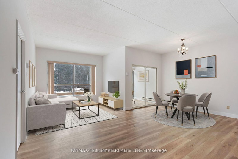 105 - 249 Major Mackenzie Dr E, Richmond Hill, L4C 9M8 | Image 2