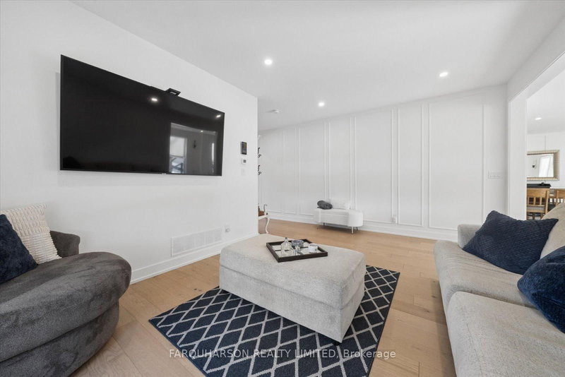 18 Victoria Dr, Uxbridge, L9P 1G8 | Image 3