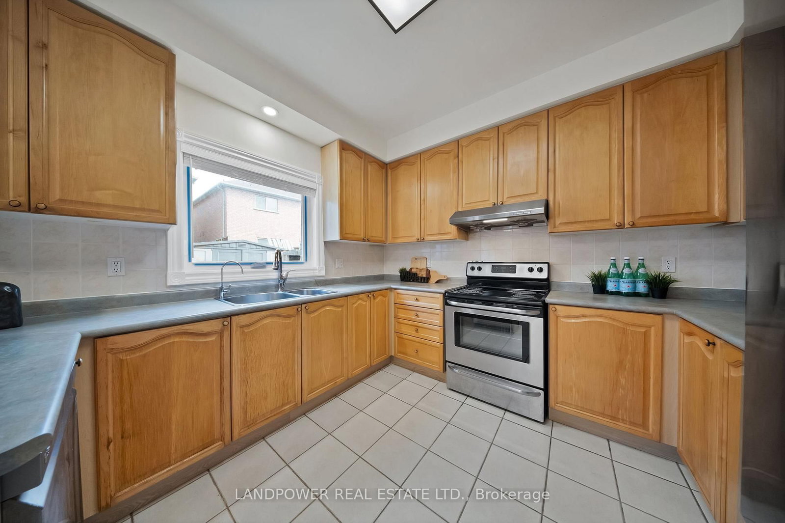 8 Stoneheath Crescent - Photo 18