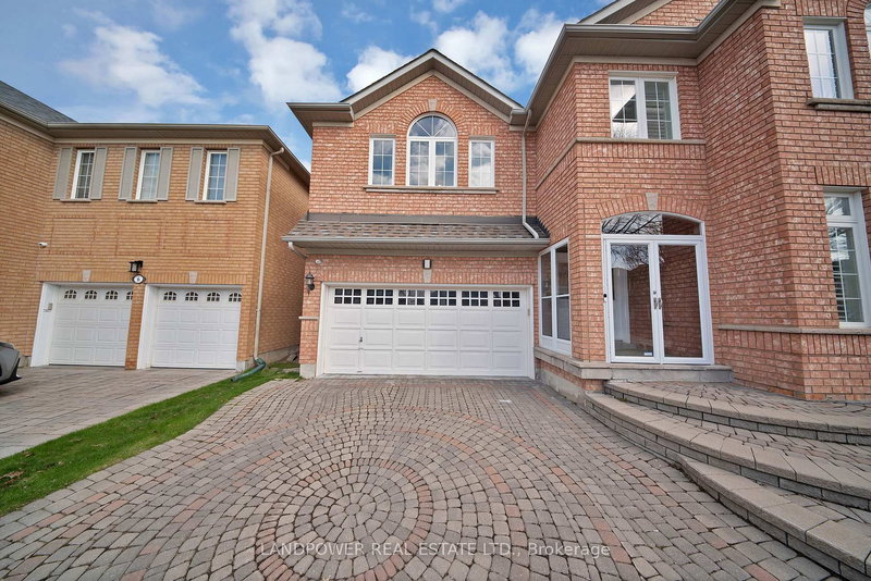 8 Stoneheath Cres, Markham, L6C 2K8 | Image 2