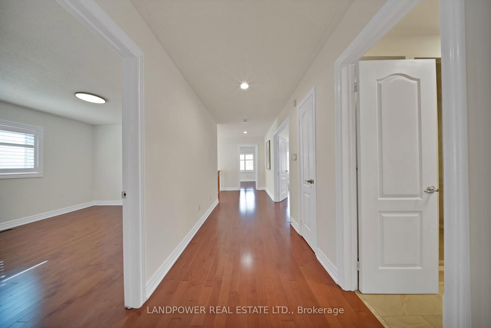 8 Stoneheath Crescent - Photo 32