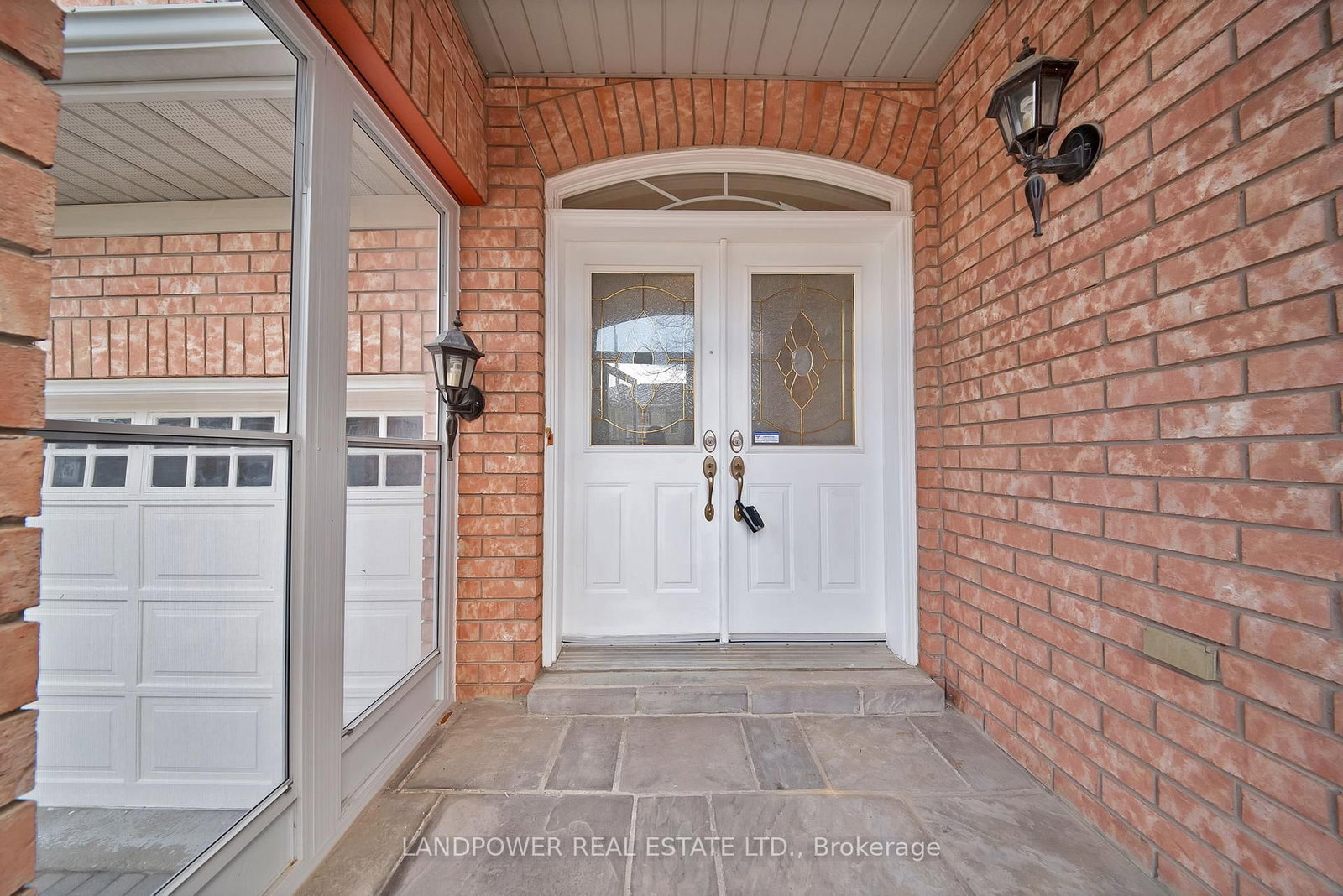 8 Stoneheath Crescent - Photo 4