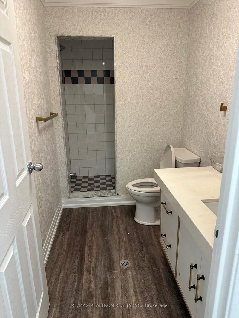 7 level 2 - 8111 Jane St, Vaughan, L4K 4L7 | Image 3