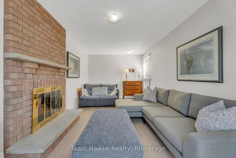 15 White Blvd photo 5