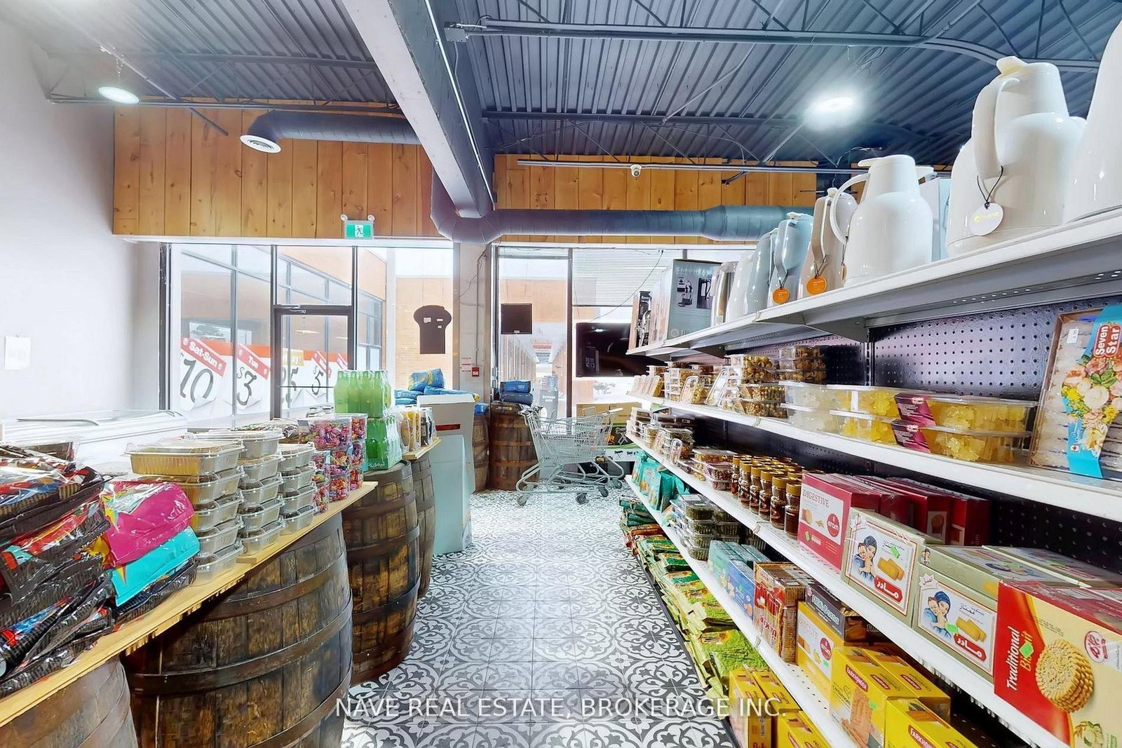 16925 Yonge Street, Unit 14 - Photo 15