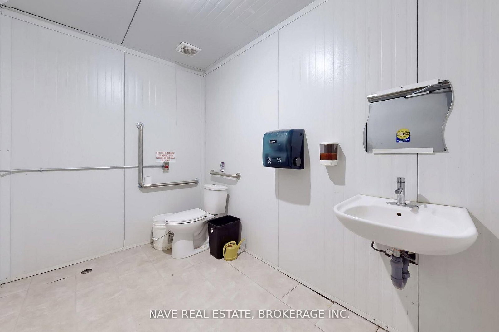 16925 Yonge Street, Unit 14 - Photo 26