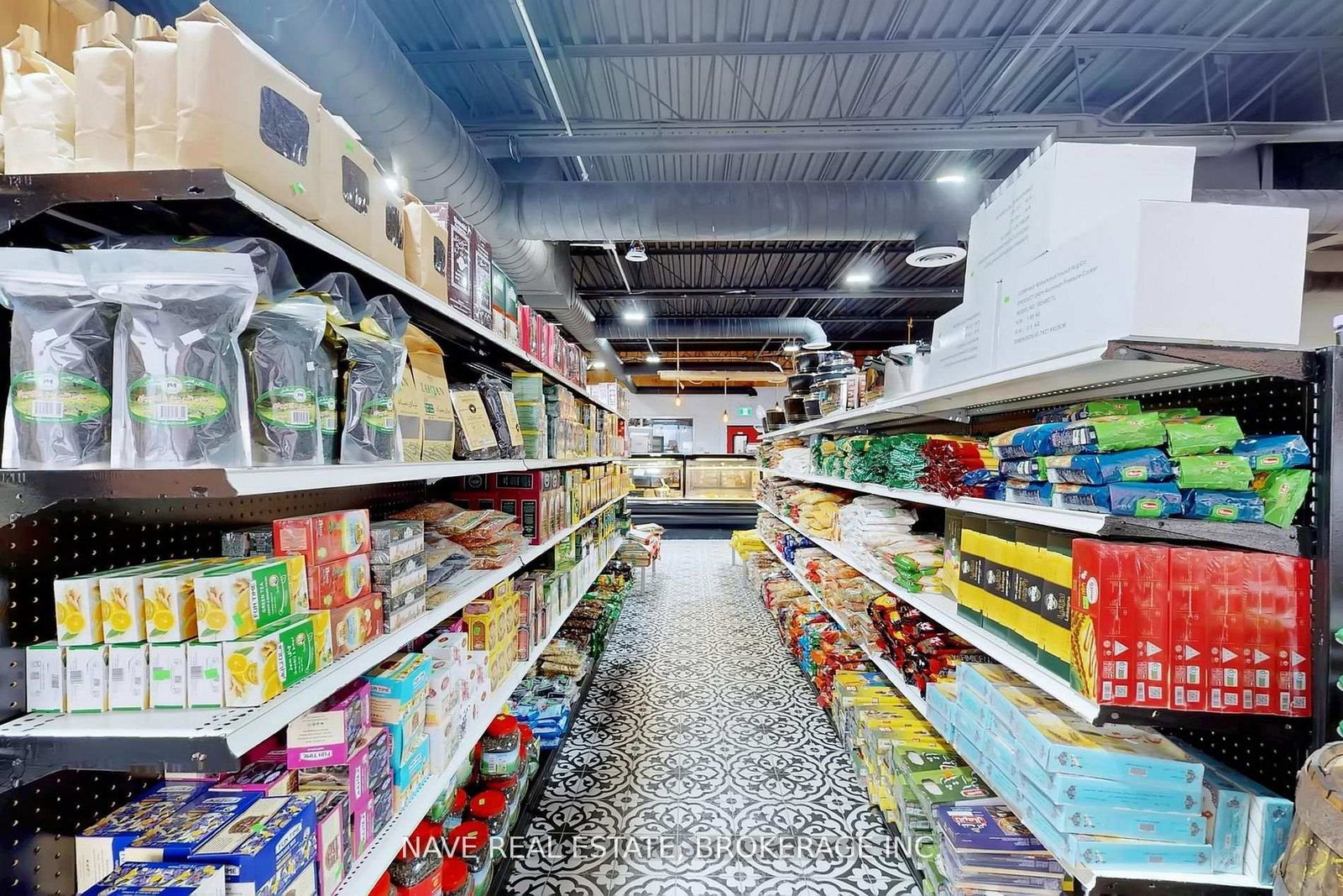 16925 Yonge Street, Unit 14 - Photo 8