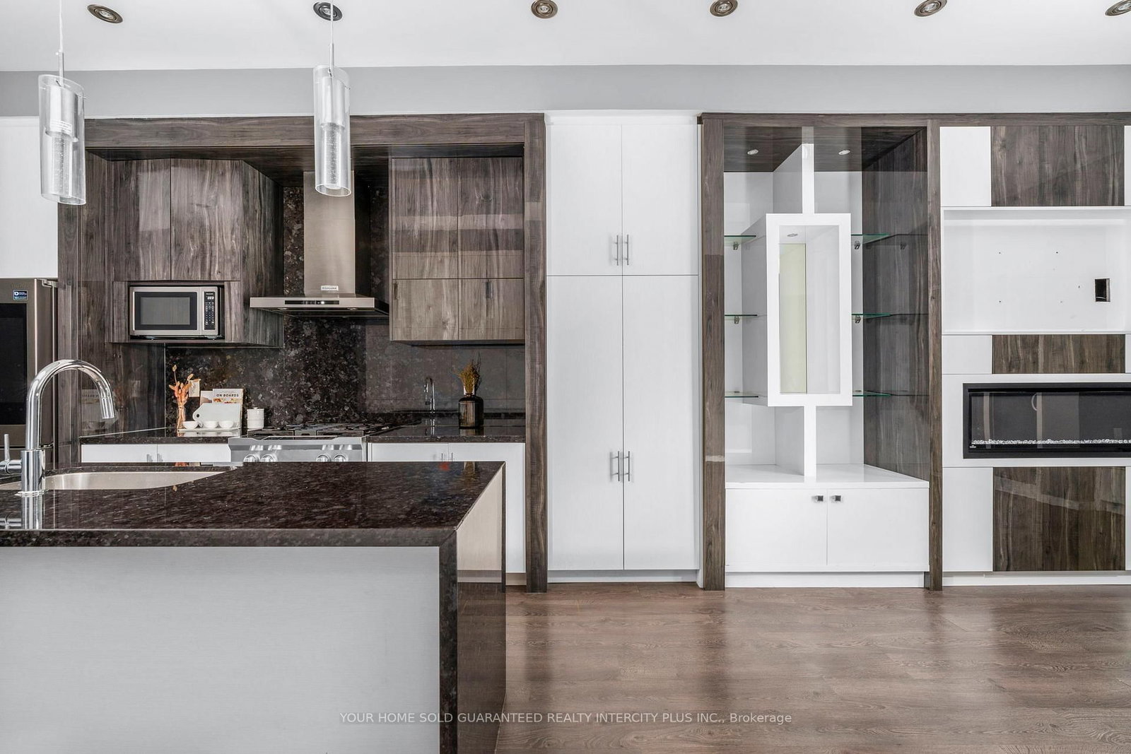 3910 Major Mackenzie Drive - Photo 10