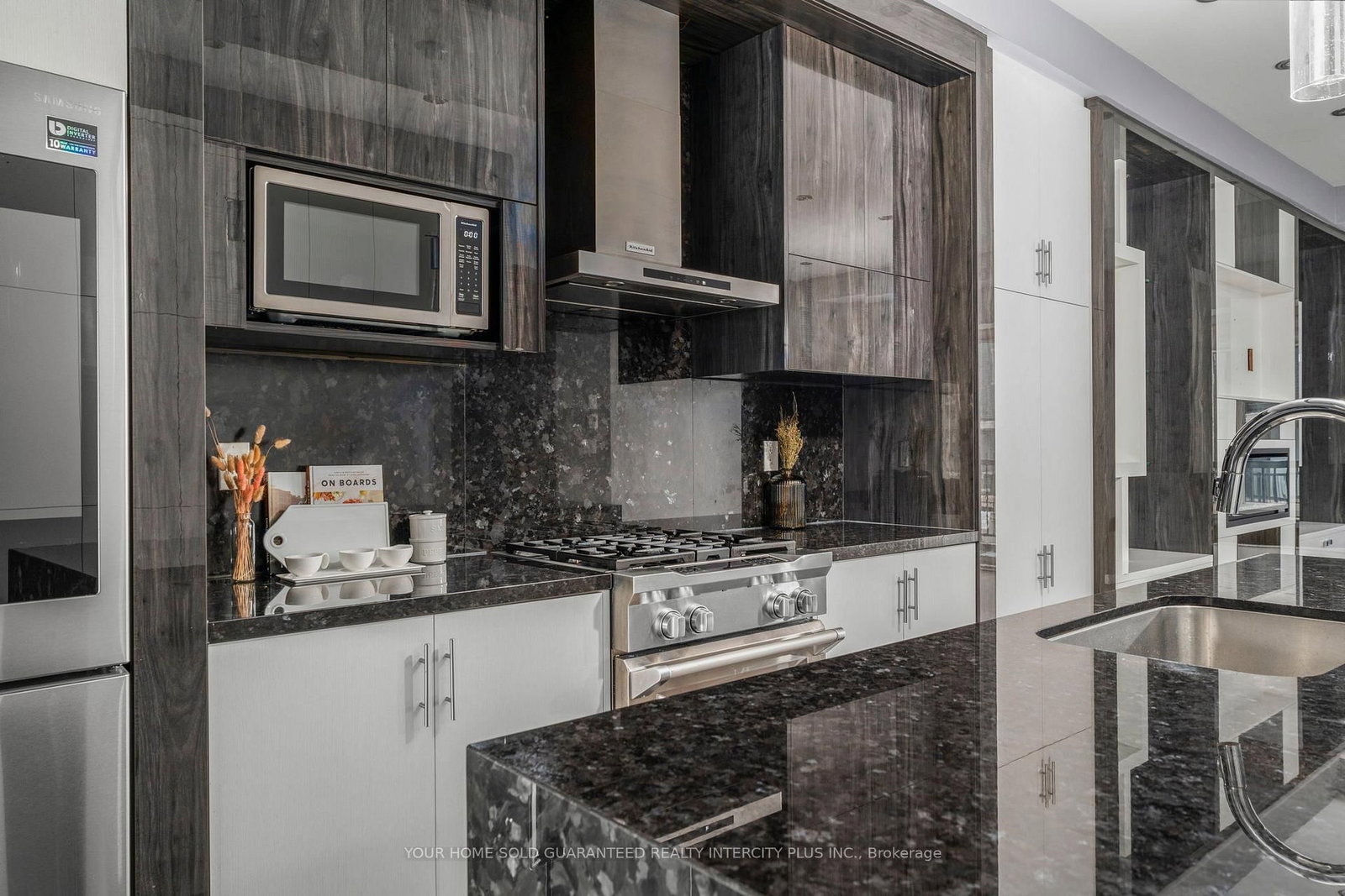 3910 Major Mackenzie Drive - Photo 20