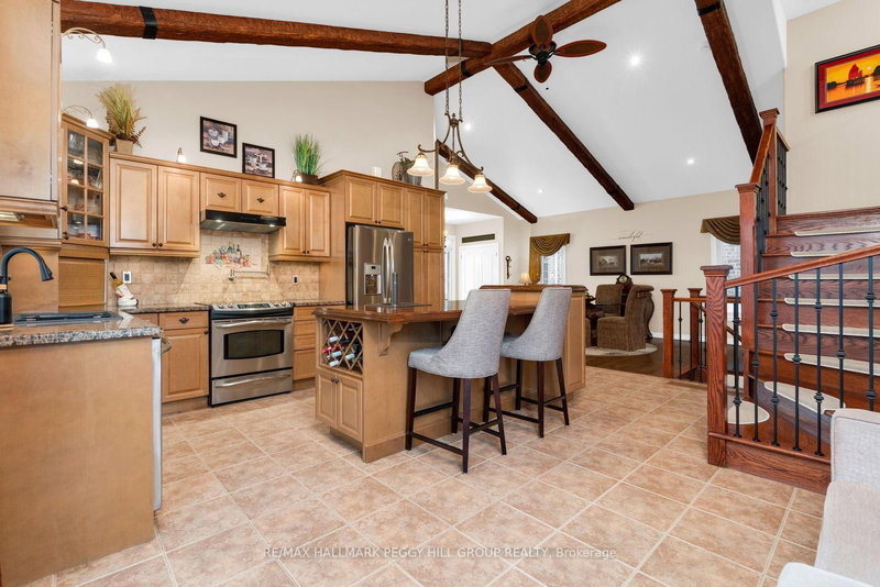 11 Red Cedar Lane, Essa, L3W 0P5 | Image 2