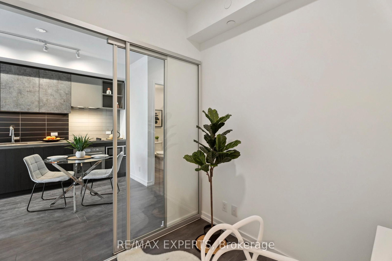 7890 Jane Street, Unit 907 - Photo 14