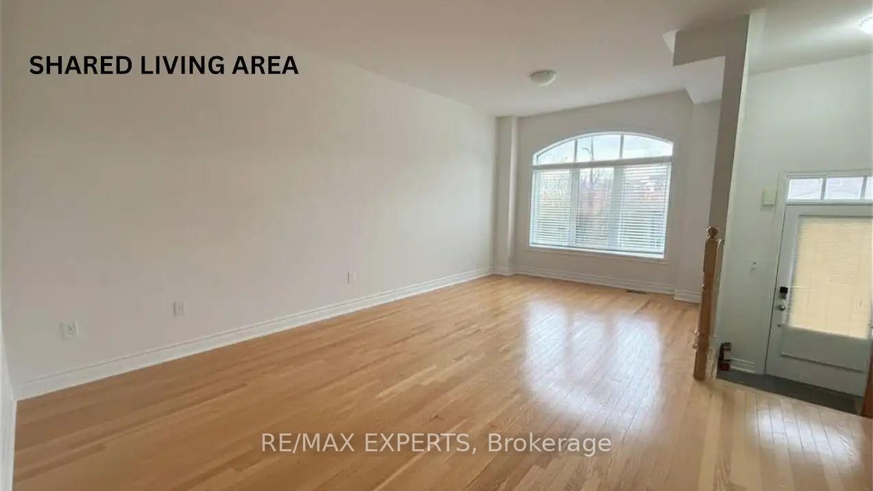 7890 Jane Street, Unit 907 - Photo 2