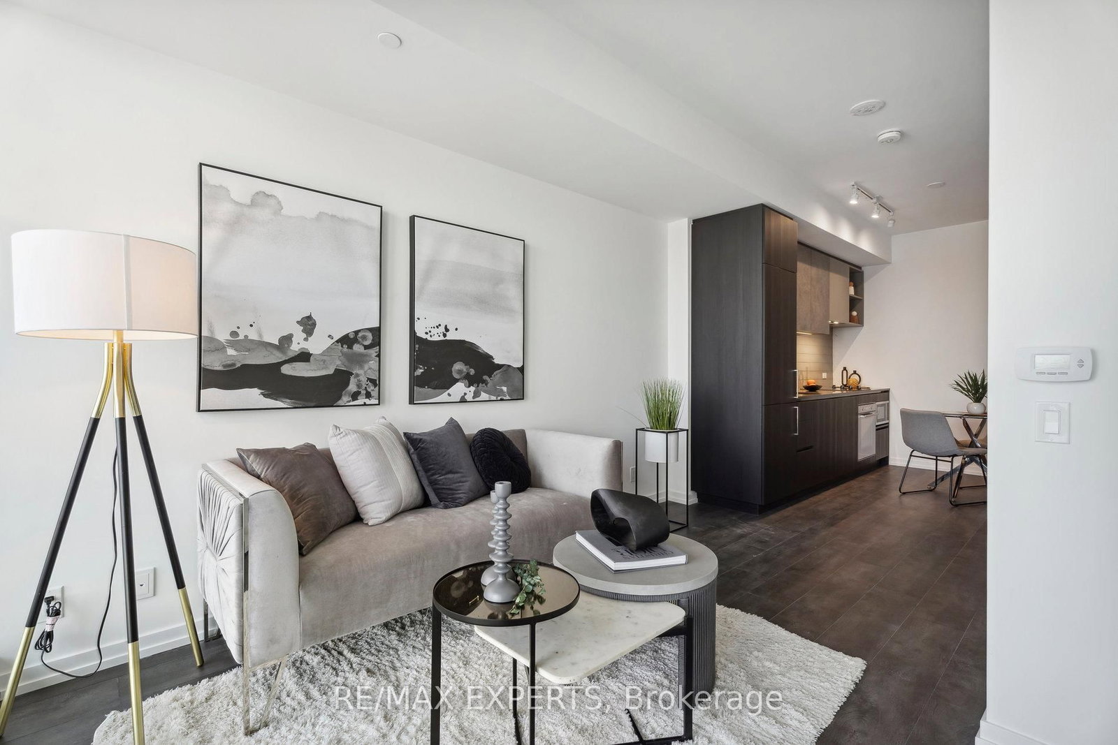 7890 Jane Street, Unit 907 - Photo 20