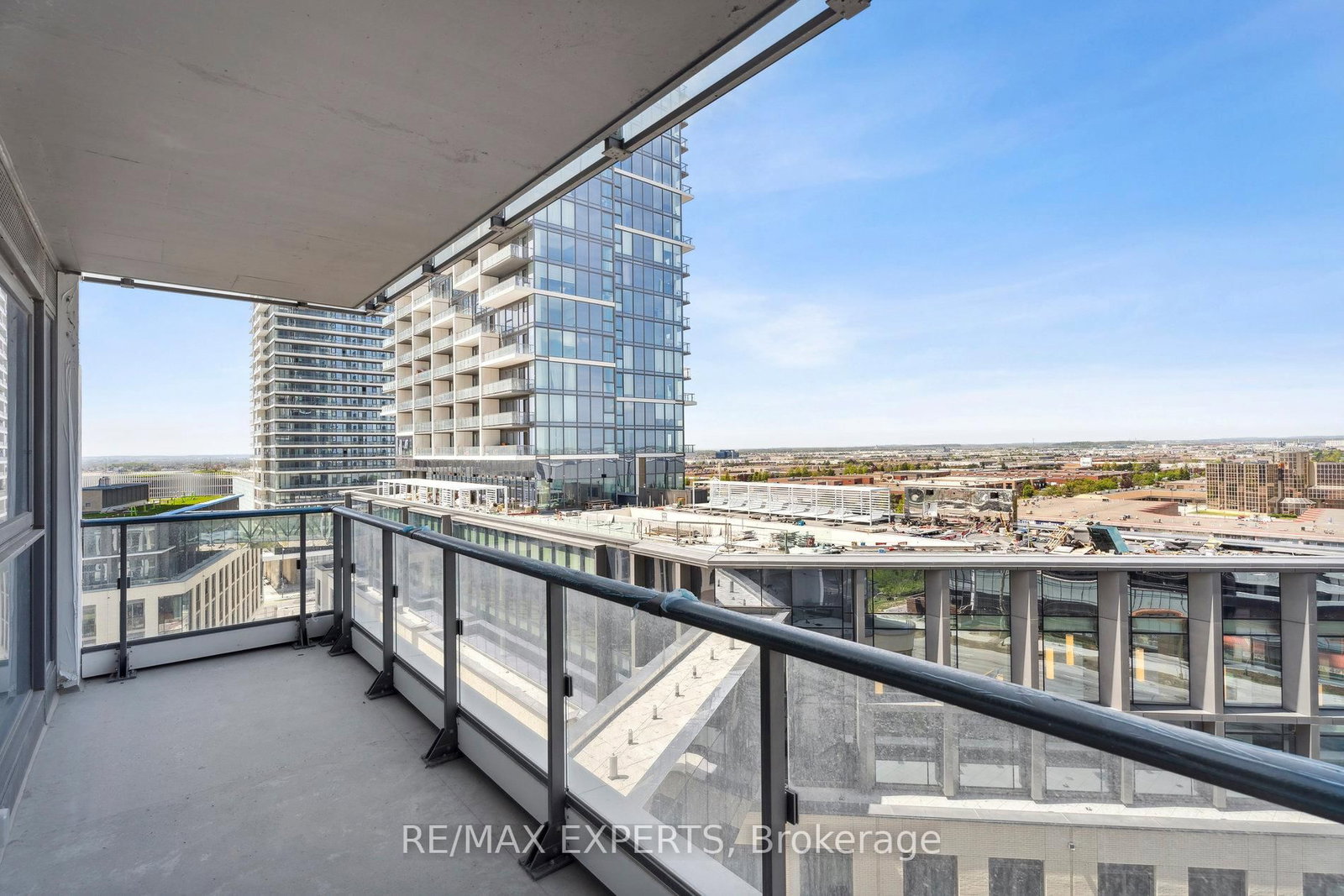 7890 Jane Street, Unit 907 - Photo 28