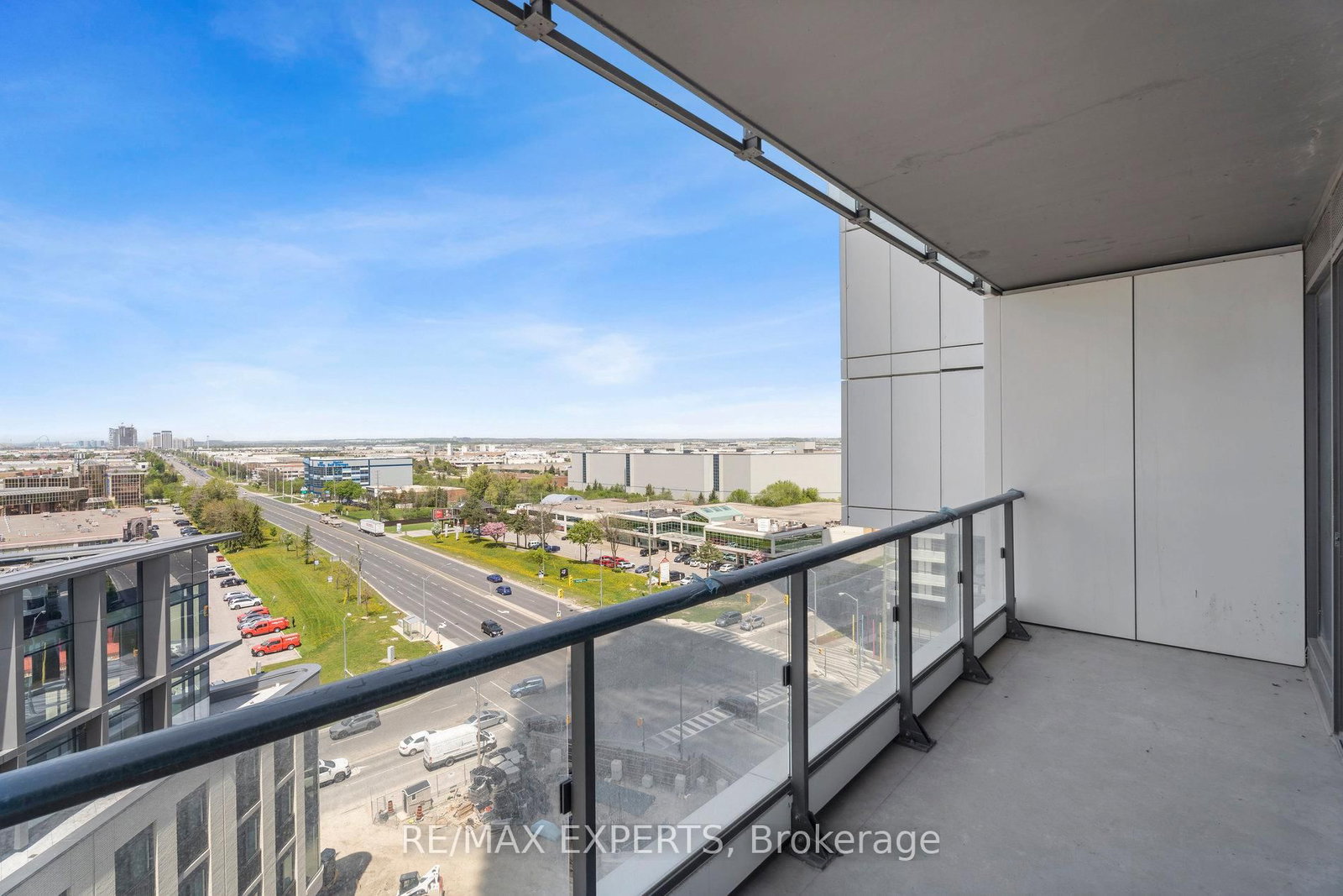 7890 Jane Street, Unit 907 - Photo 29