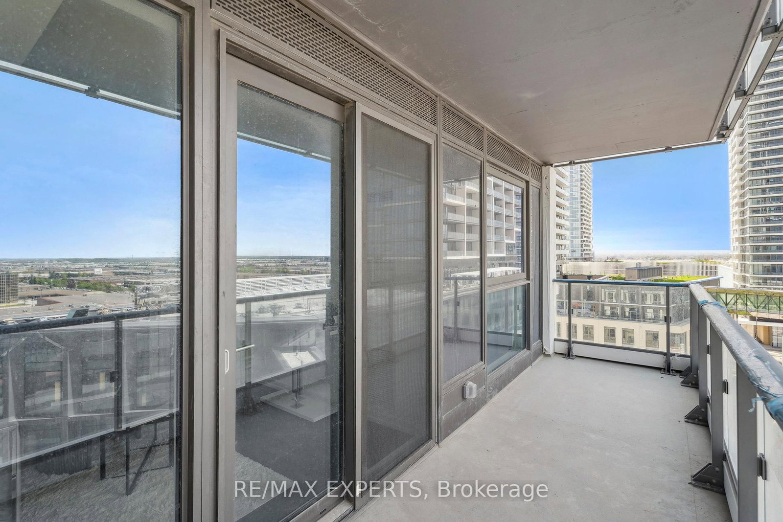 7890 Jane Street, Unit 907 - Photo 30