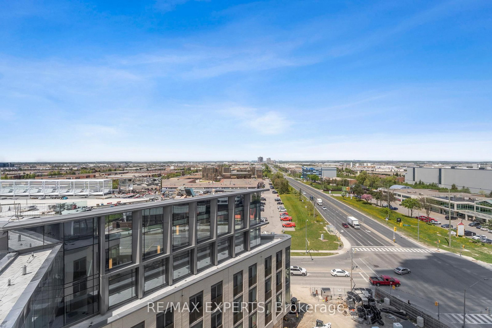 7890 Jane Street, Unit 907 - Photo 31