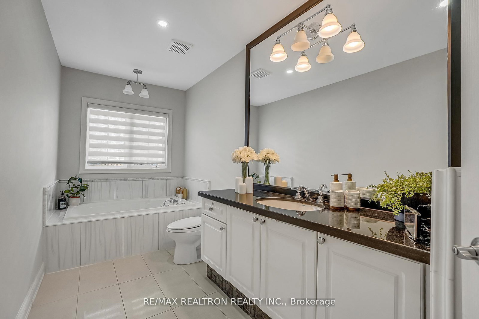 25 Kingsbridge Circle - Photo 19