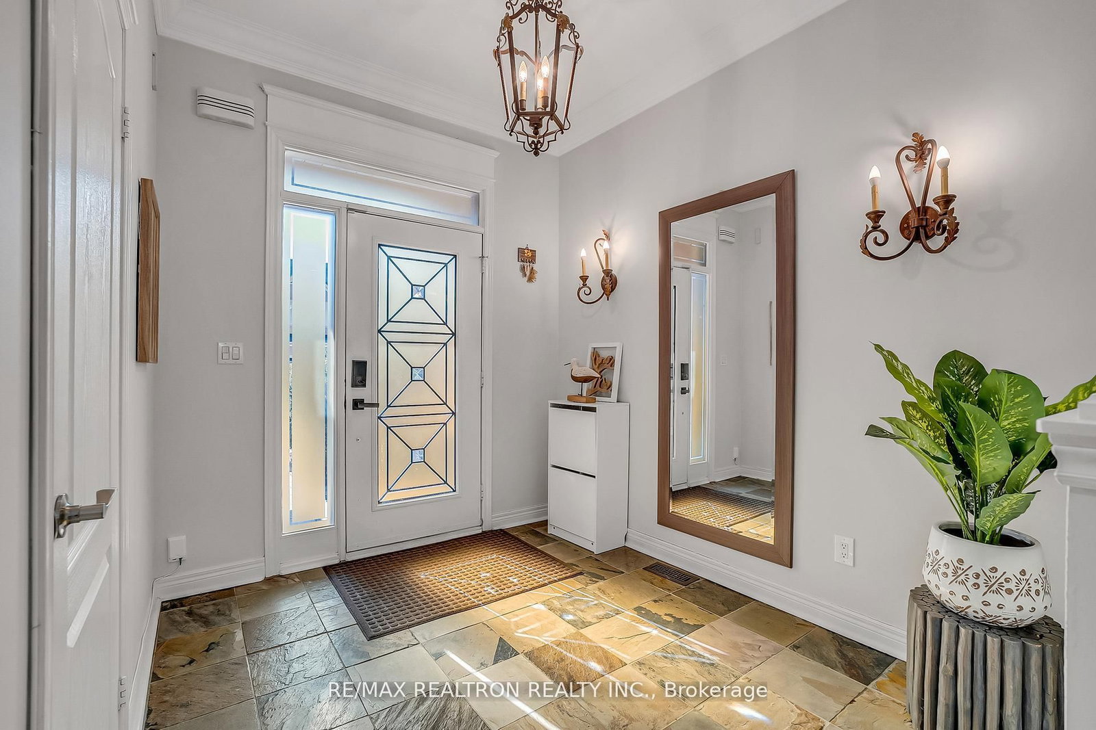 25 Kingsbridge Circle - Photo 2