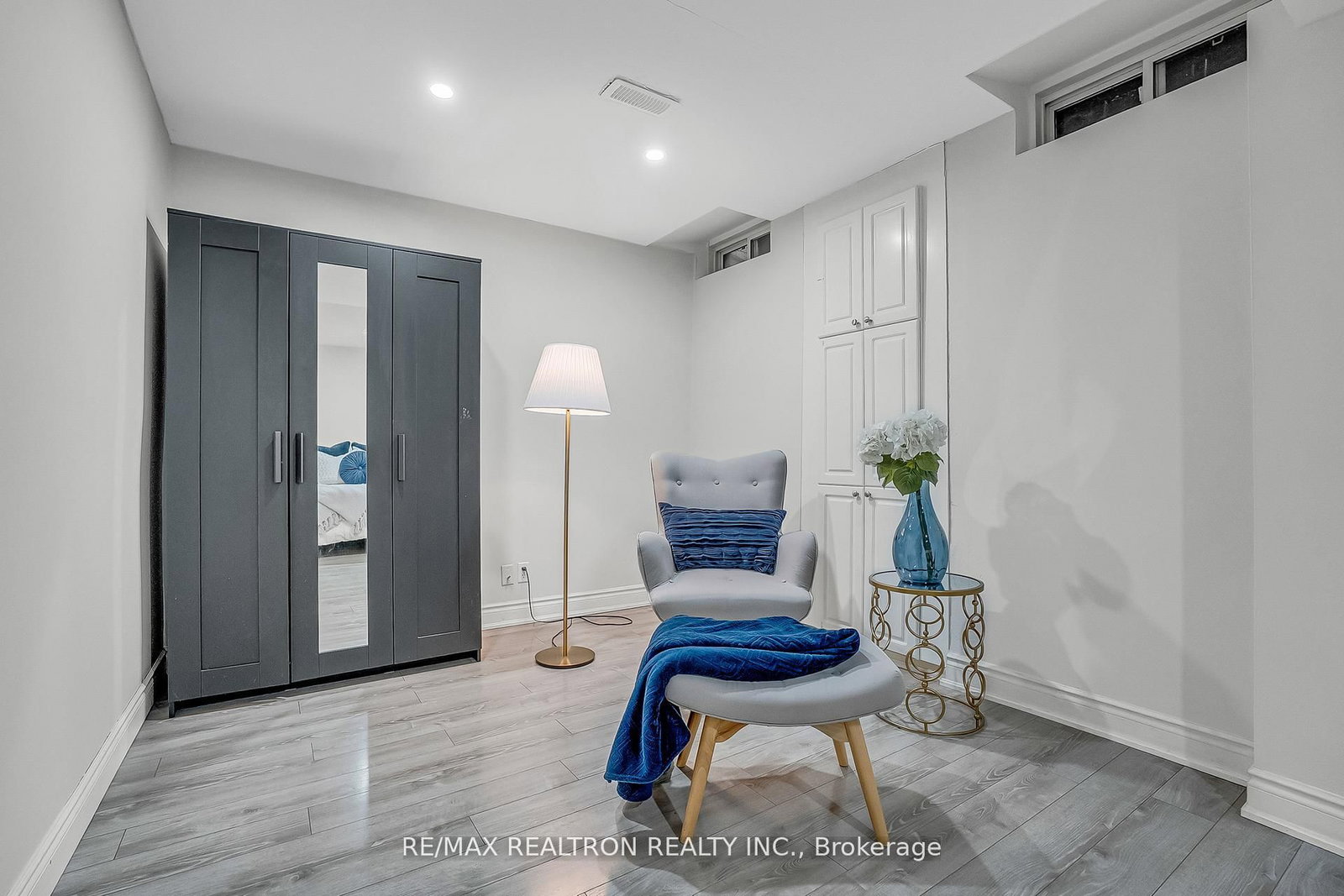 25 Kingsbridge Circle - Photo 32