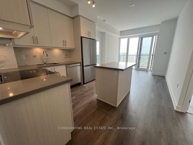 2307 - 95 Oneida Cres, Richmond Hill, L4B 0H5 | Image 2