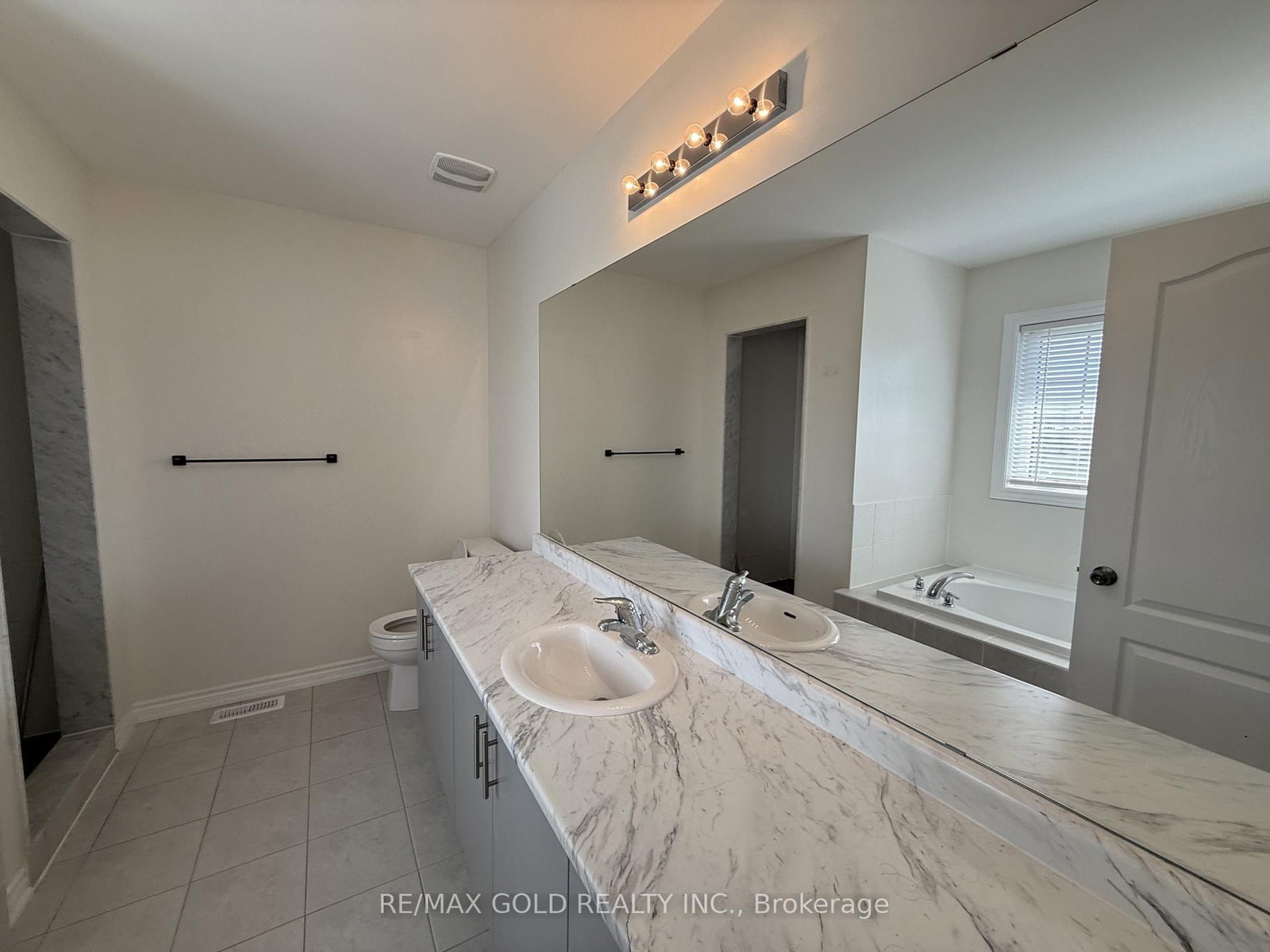 11 Fenn Crescent - Photo 13