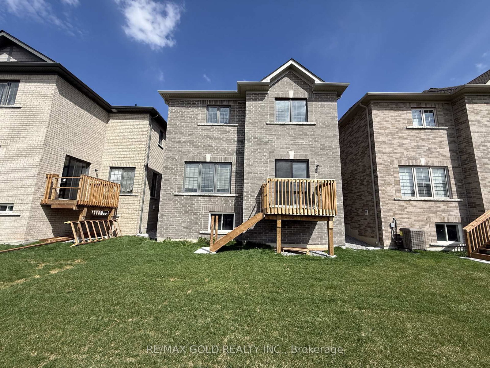 11 Fenn Crescent - Photo 2