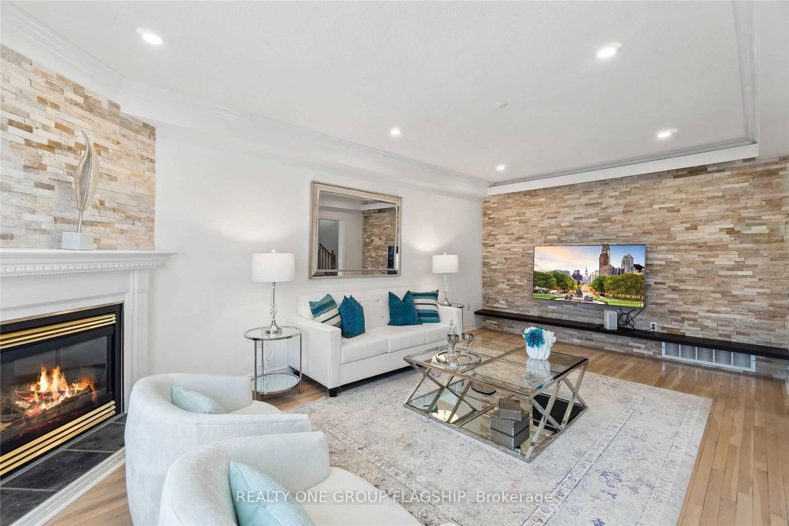 355 Carruthers Avenue - Photo 11