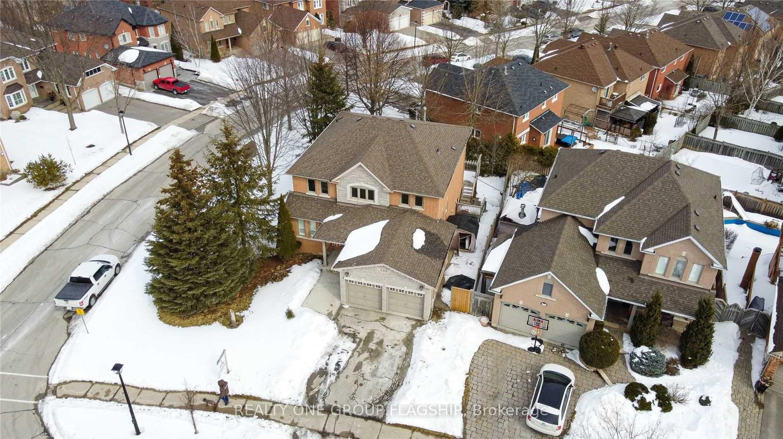 355 Carruthers Avenue - Photo 2