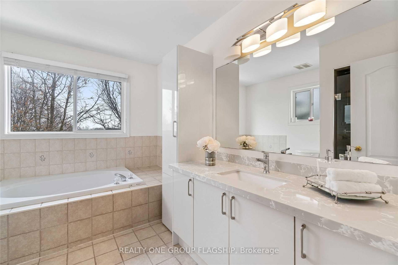 355 Carruthers Avenue - Photo 23