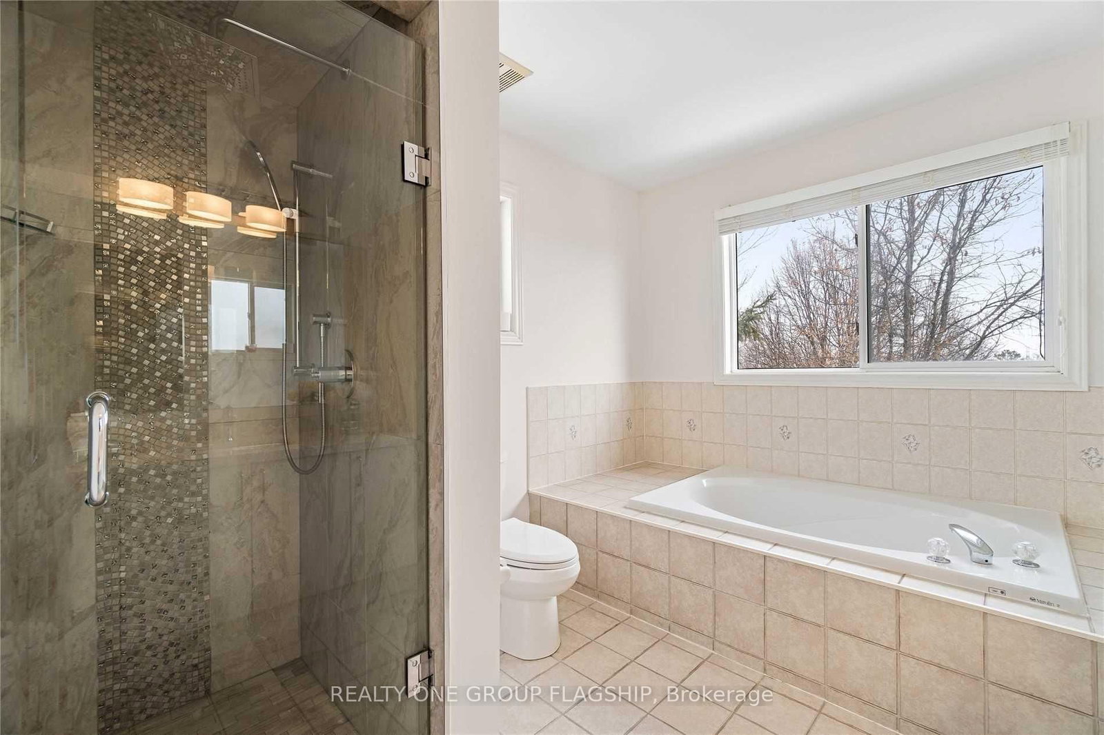 355 Carruthers Avenue - Photo 24