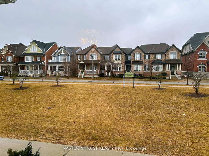 271 Riverlands Ave, Markham, L6B 0V9 | Image 2