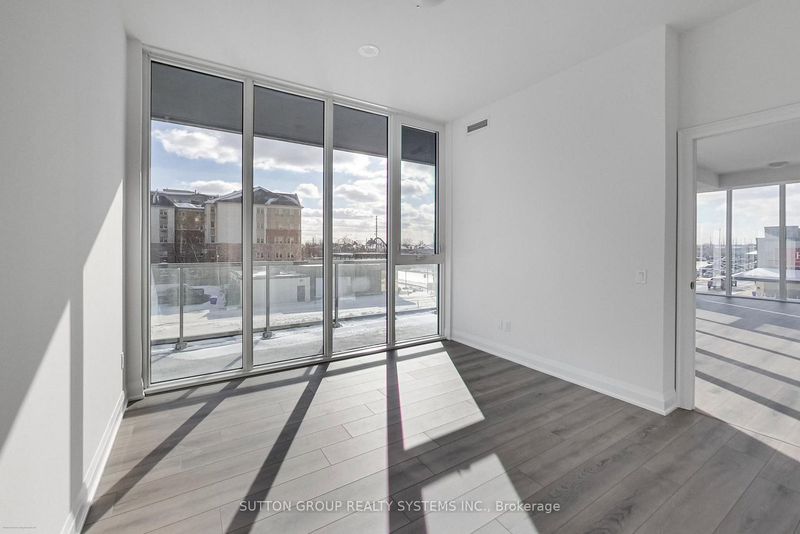 10 Gatineau Drive, Unit 204 - Photo 10