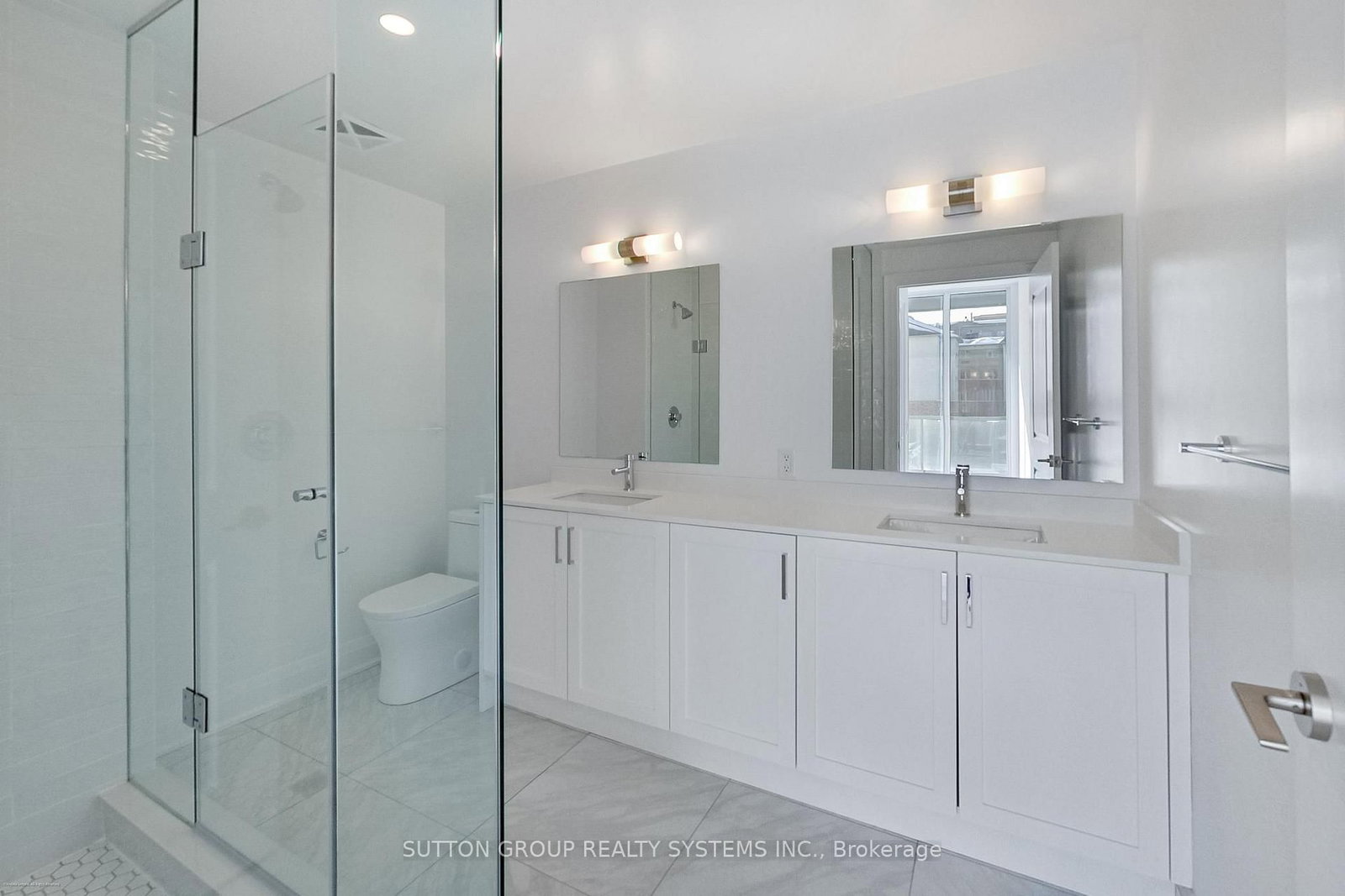 10 Gatineau Drive, Unit 204 - Photo 12