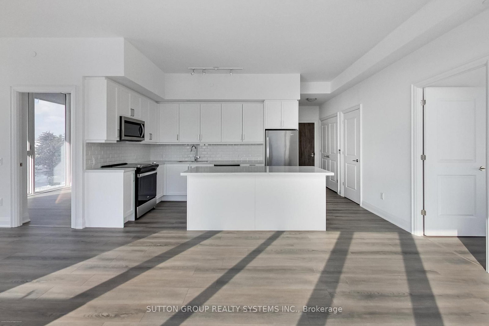 10 Gatineau Drive, Unit 204 - Photo 15