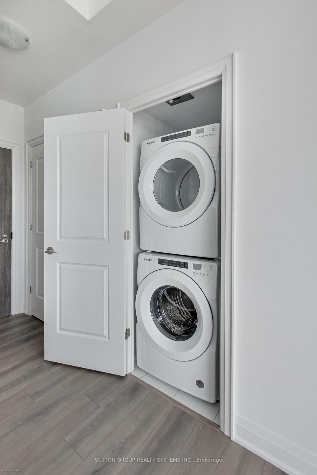 10 Gatineau Drive, Unit 204 - Photo 19