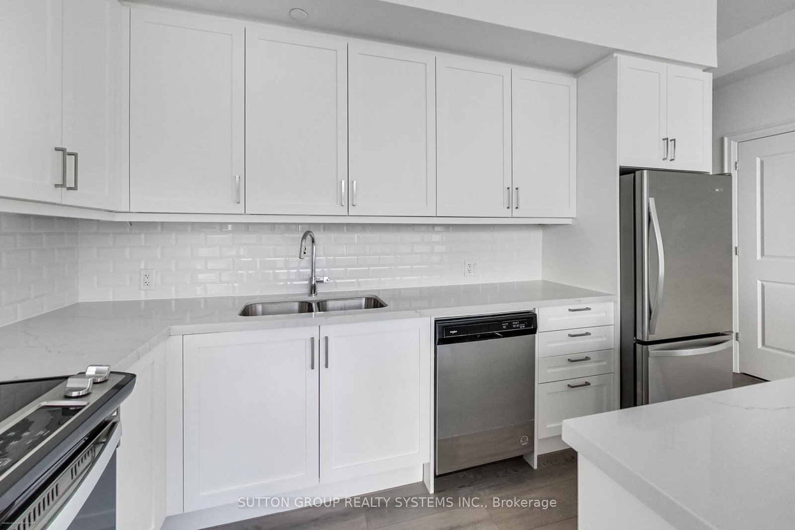 10 Gatineau Drive, Unit 204 - Photo 8