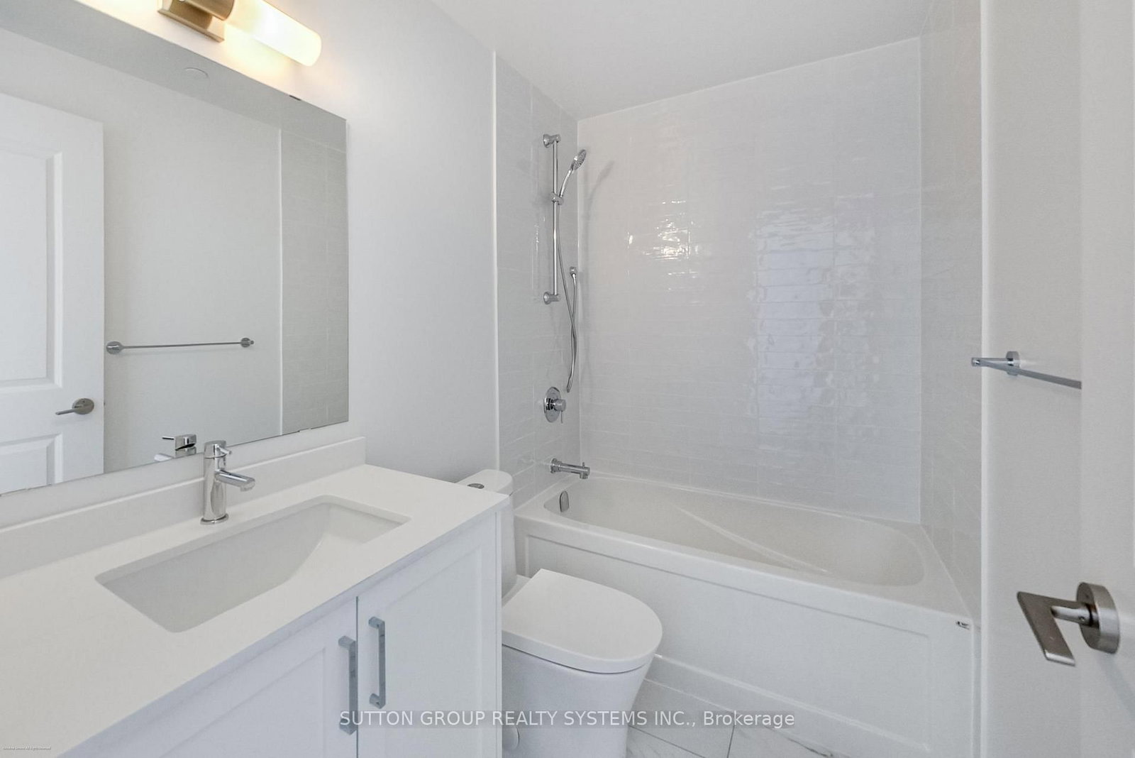 10 Gatineau Drive, Unit 204 - Photo 9