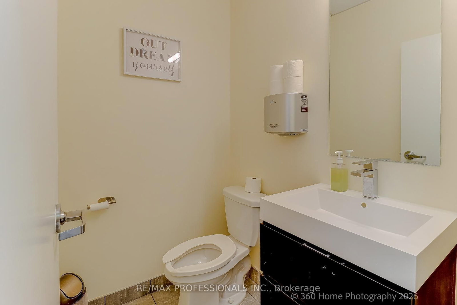 125 Hawkview Boulevard, Unit 8/9 - Photo 13