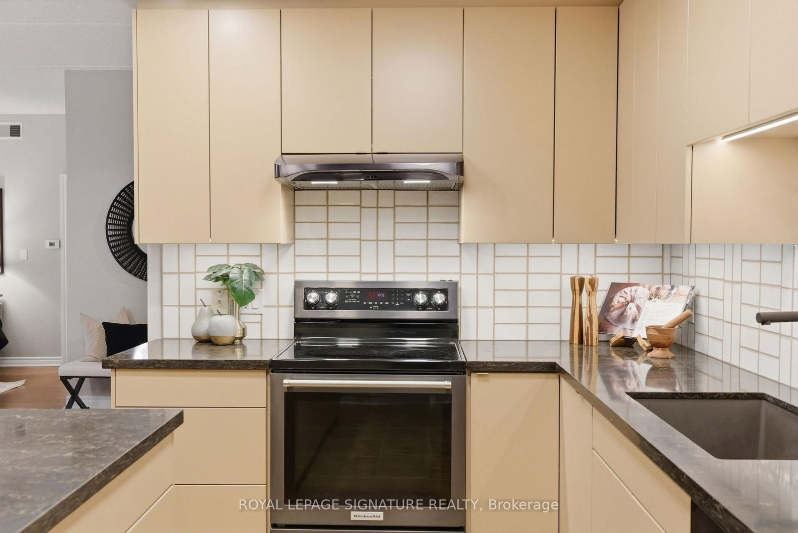 220 Main Street N, Unit 106 - Photo 19