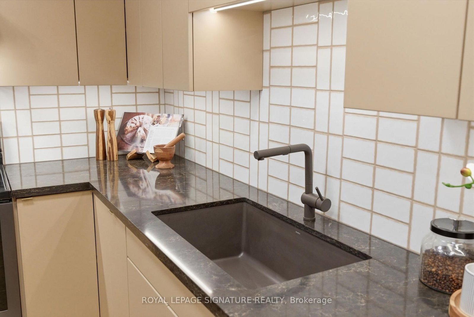 220 Main Street N, Unit 106 - Photo 20