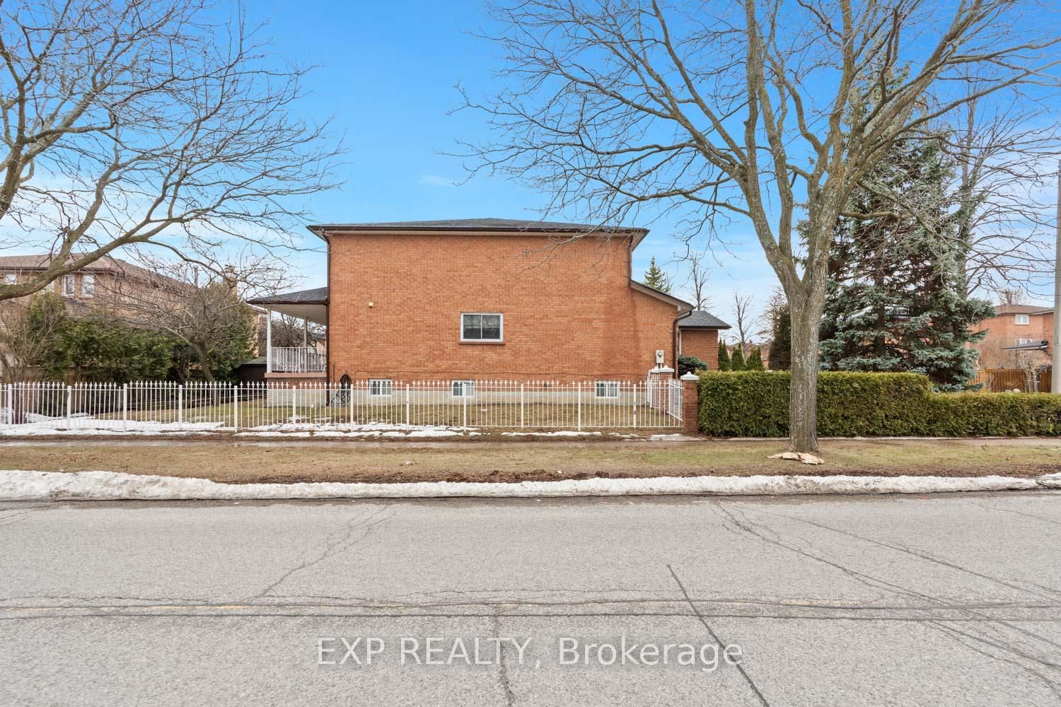 61 Dundee Crescent, Unit Main - Photo 43